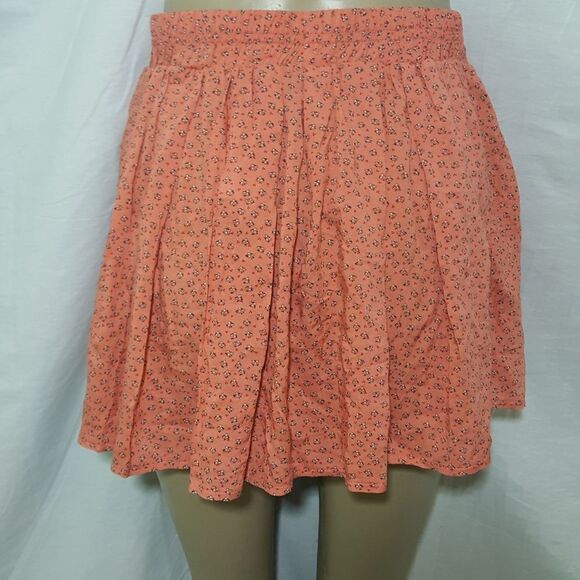 UK2LA Coral circle Skater Skirt Floral sz l new - Picture 2 of 6